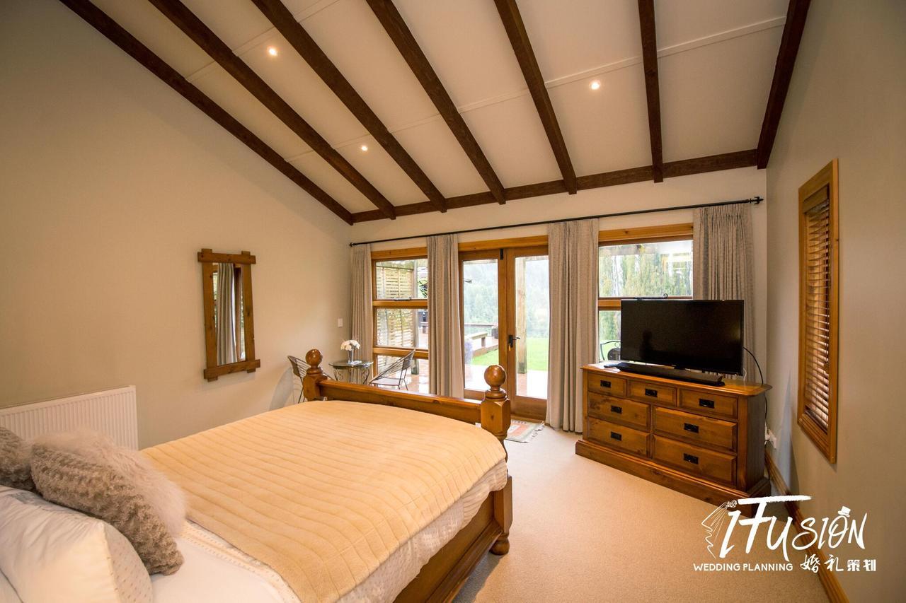 The Canyons B&B Queenstown Bagian luar foto